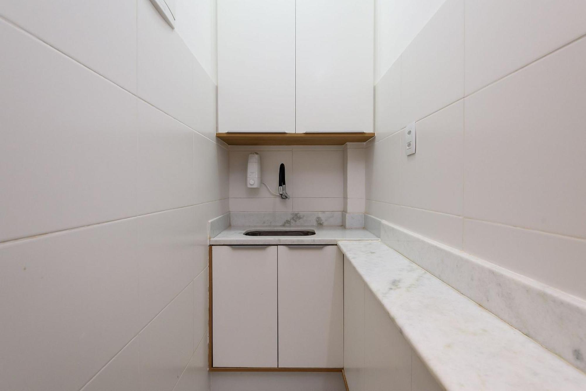 Moderno A 400m Da | Rc 44/1004 Apartment